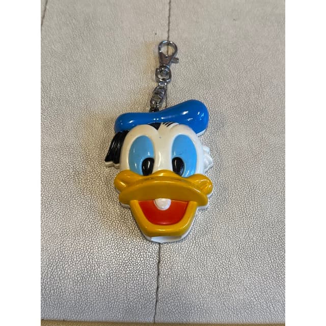 Donald Pocket Pop – Vintage Keychain Mirror
