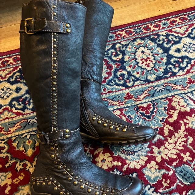 Mrs. Dark Brown Leather Boots